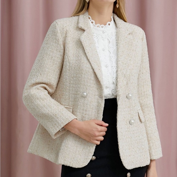 ♥️ Metallic Tweed Double Breasted Blazer in Cream - Picture 2 of 9